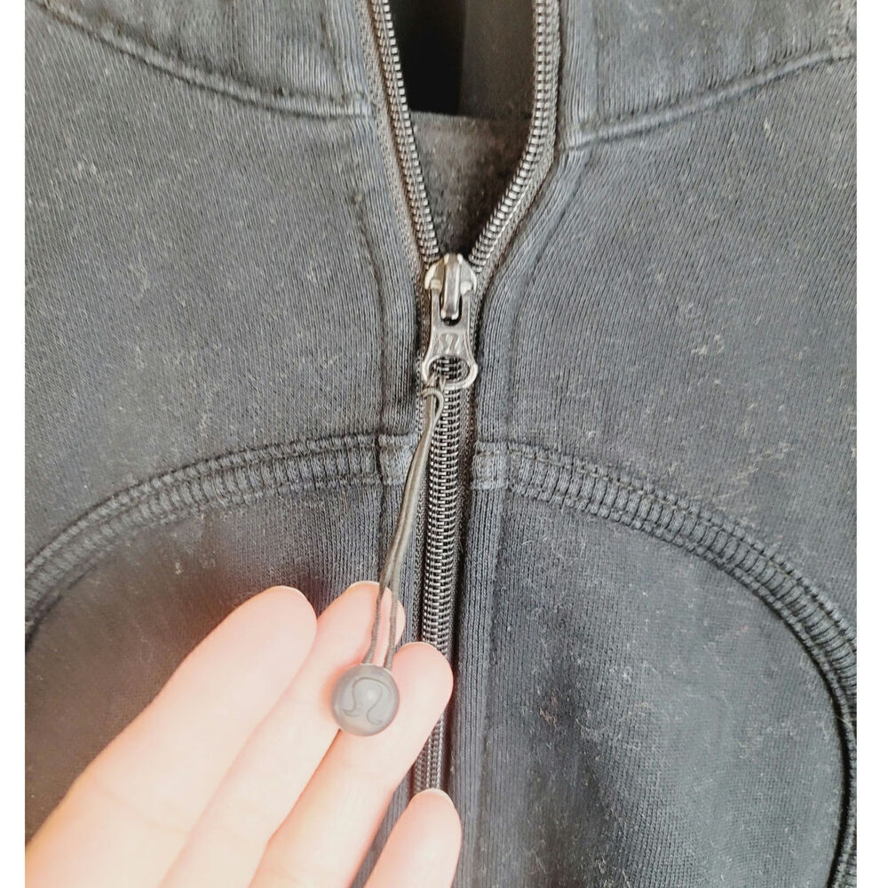 Lululemon Athletica Classic Scuba Full Zip Hoodie in Black, sz 8/10 - Picture 2 of 11
